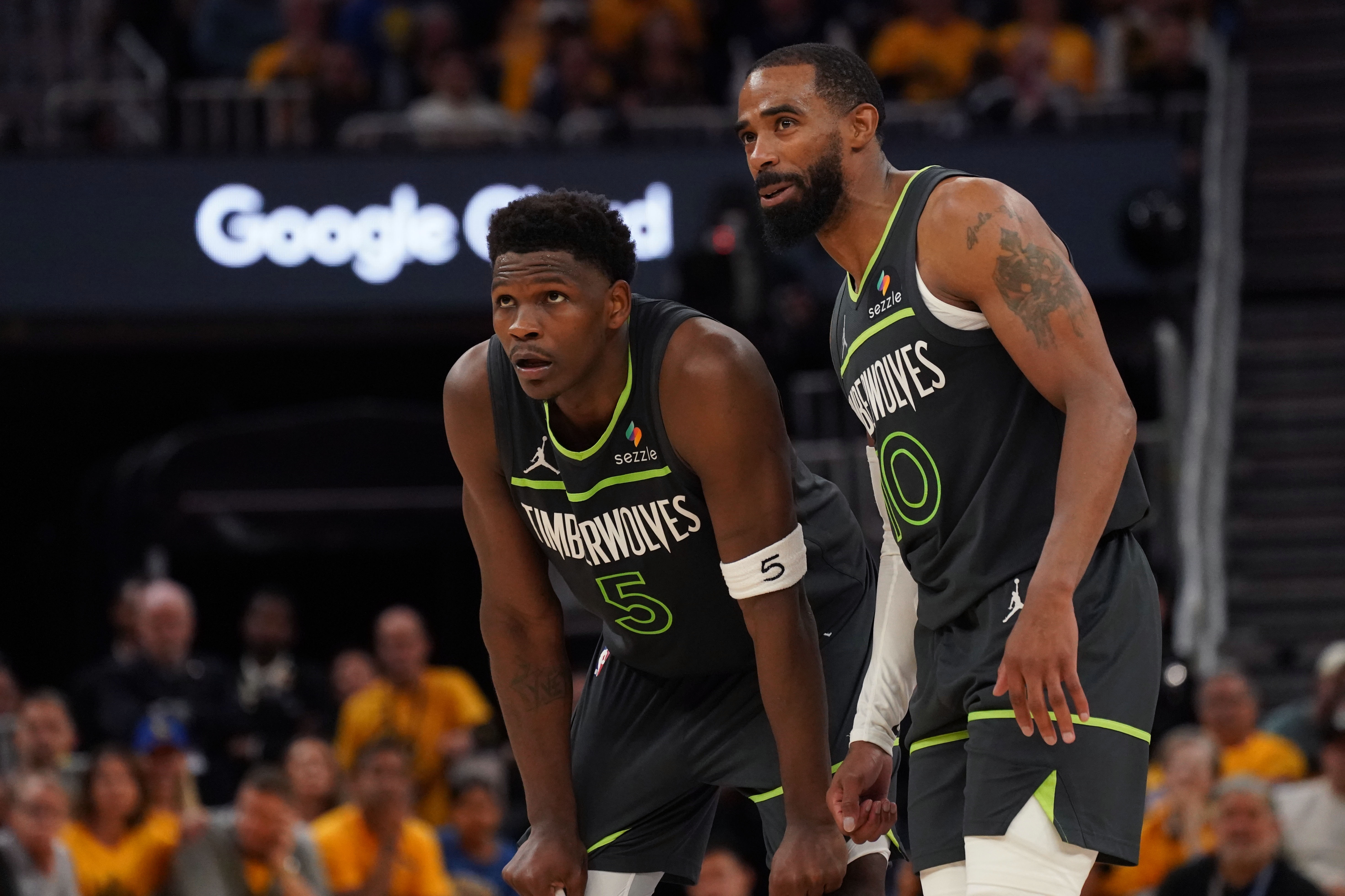 注册领彩金-关于赛地聚焦——NBA常规赛关键时刻热度飙升,上海久事扳平良机,底气十足,细节决定成败的信息